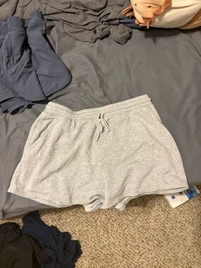 Aeropostale Light Gray Women's Athletic Shorts